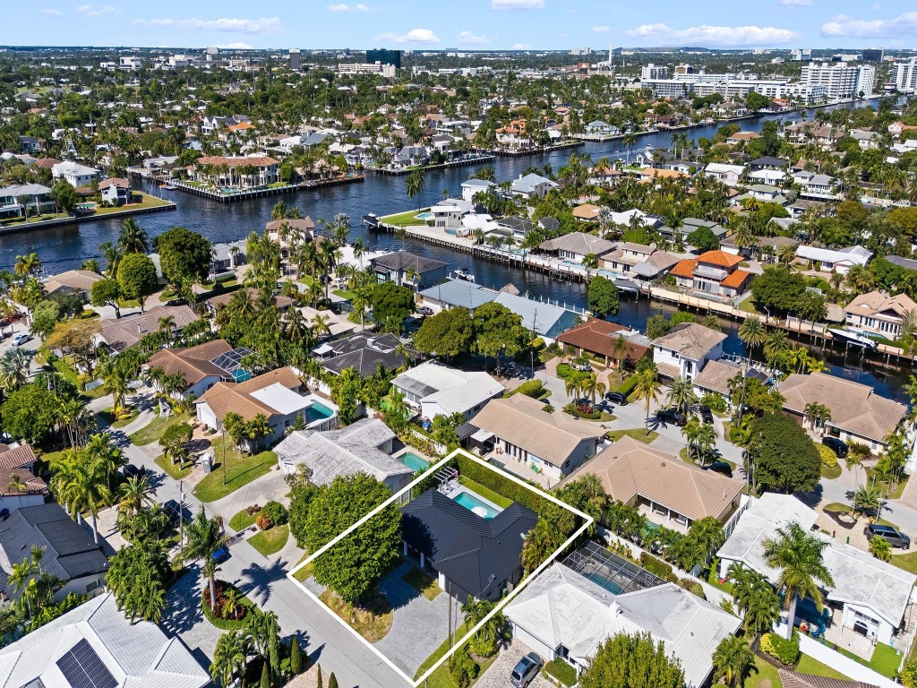 44 Fort Royal Is Fort Lauderdale, FL 33308