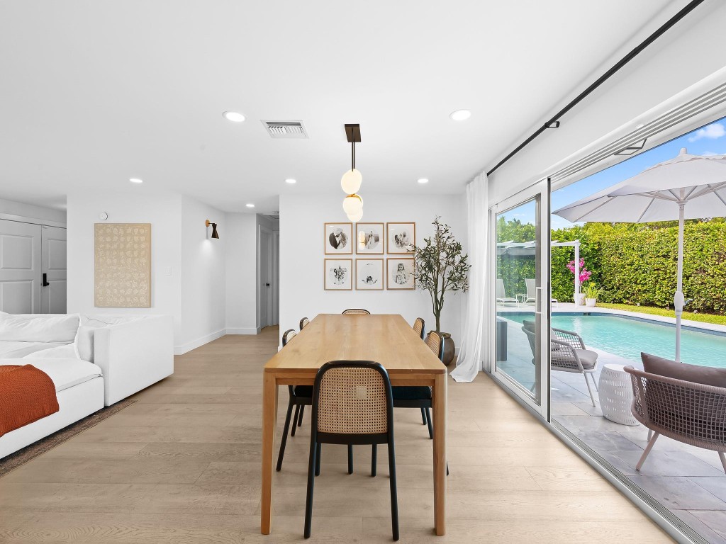 44 Fort Royal Is Fort Lauderdale, FL 33308