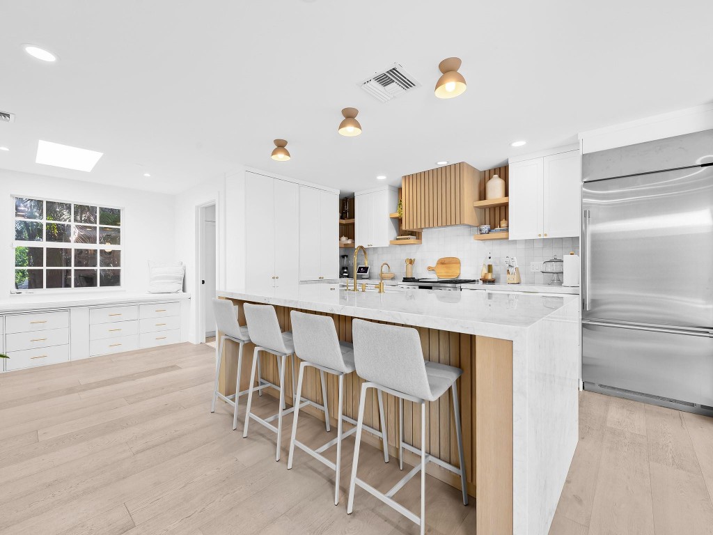 44 Fort Royal Is Fort Lauderdale, FL 33308