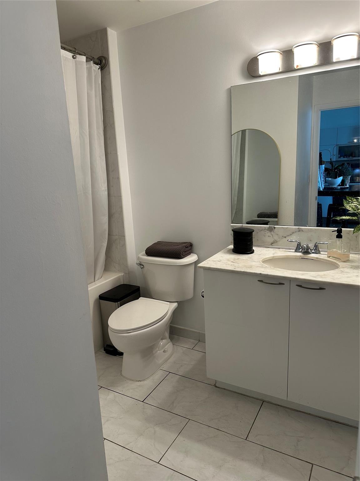 133 NE 2nd Ave #3009 Miami, FL 33132