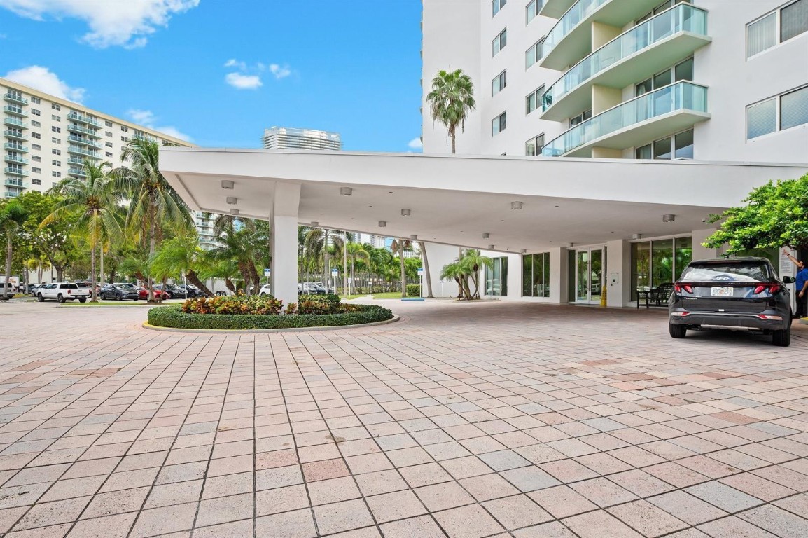 19380 Collins #506 Sunny Isles Beach, FL 33160
