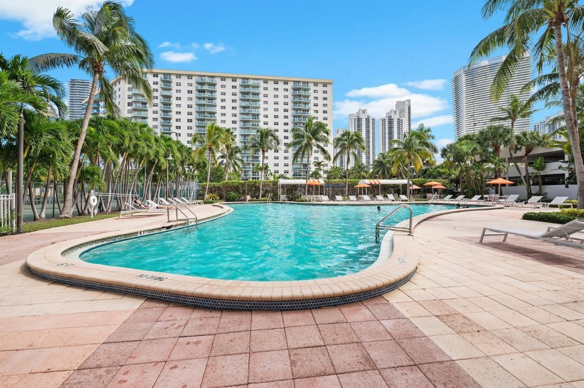 19380 Collins #506 Sunny Isles Beach, FL 33160