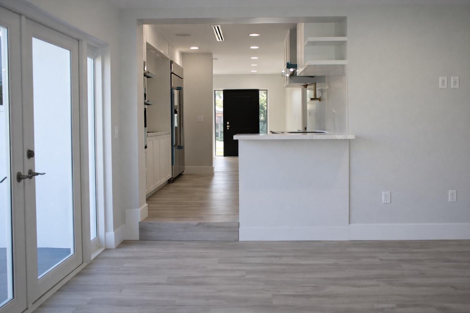 7825 SW 35th Ter Miami, FL 33155