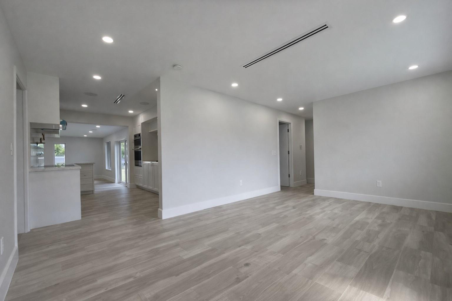 7825 SW 35th Ter Miami, FL 33155