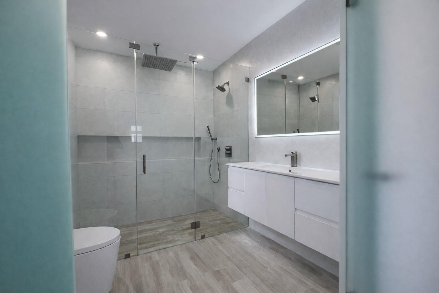 7825 SW 35th Ter Miami, FL 33155