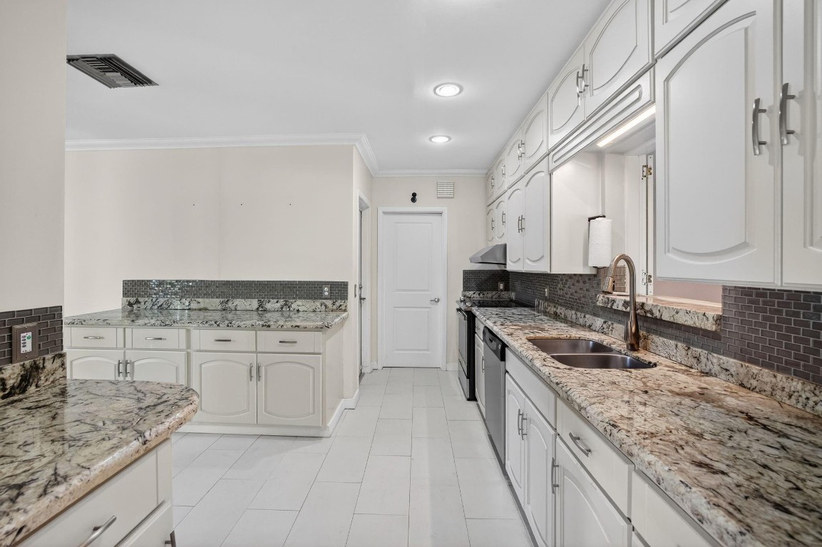 2317 NE 12th Fort Lauderdale, FL 33304