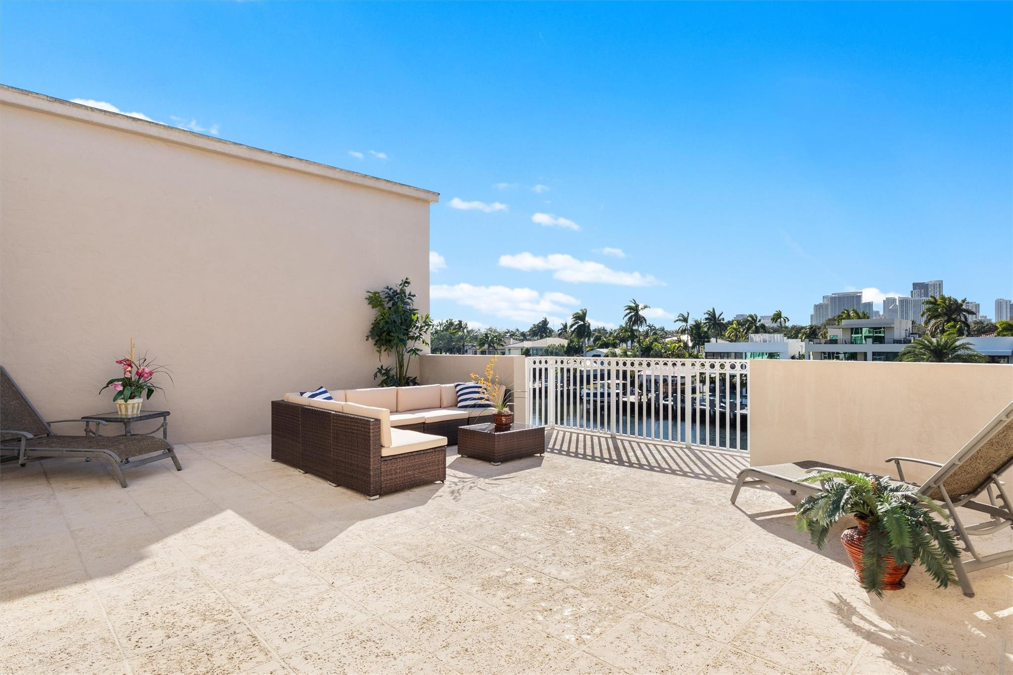 59 Hendricks Fort Lauderdale, FL 33301