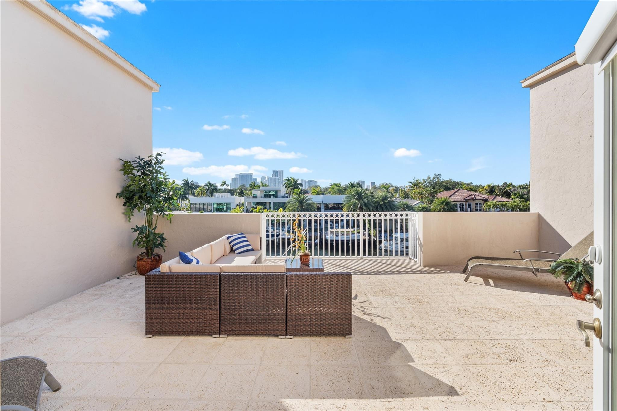 59 Hendricks Fort Lauderdale, FL 33301