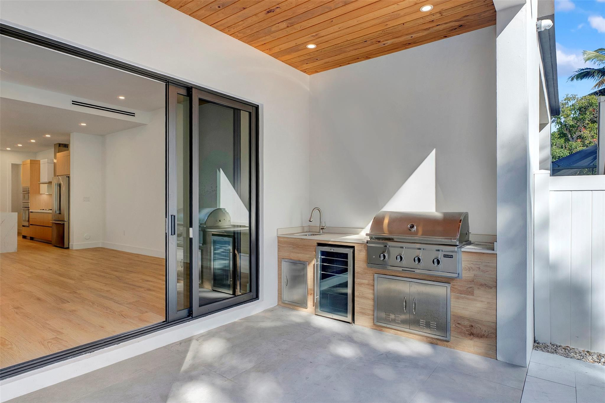 812 SE 12th #812 Fort Lauderdale, FL 33316