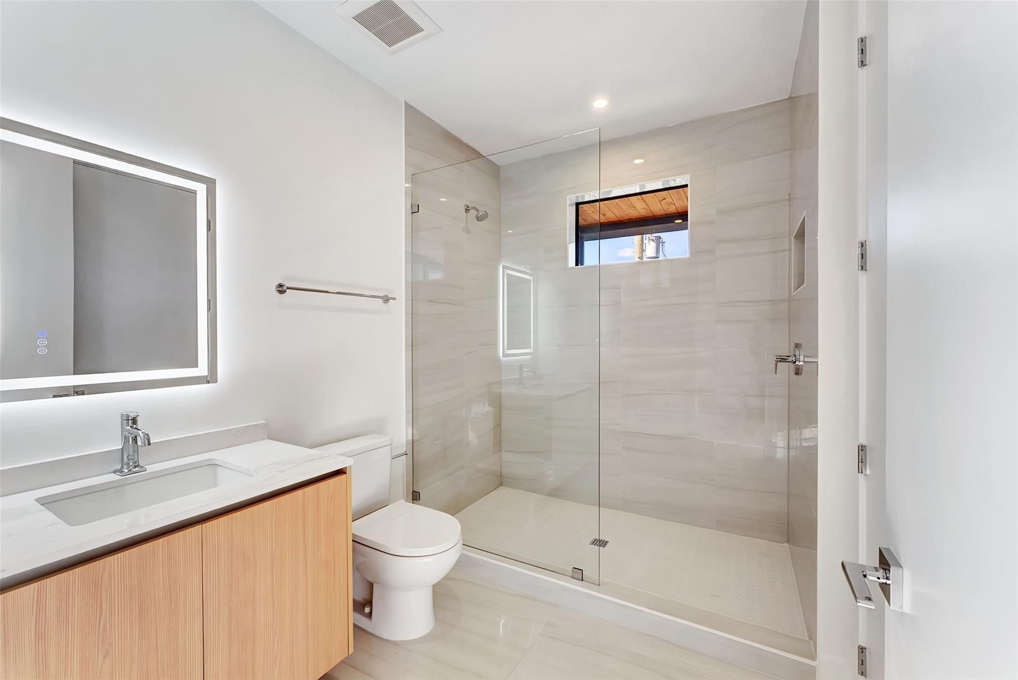 812 SE 12th #812 Fort Lauderdale, FL 33316