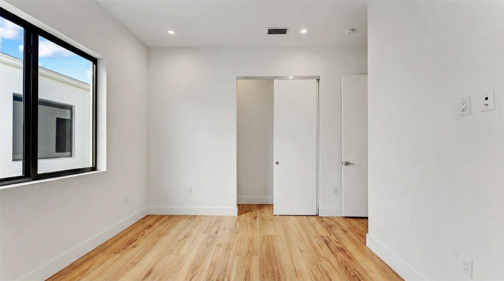 812 SE 12th #812 Fort Lauderdale, FL 33316