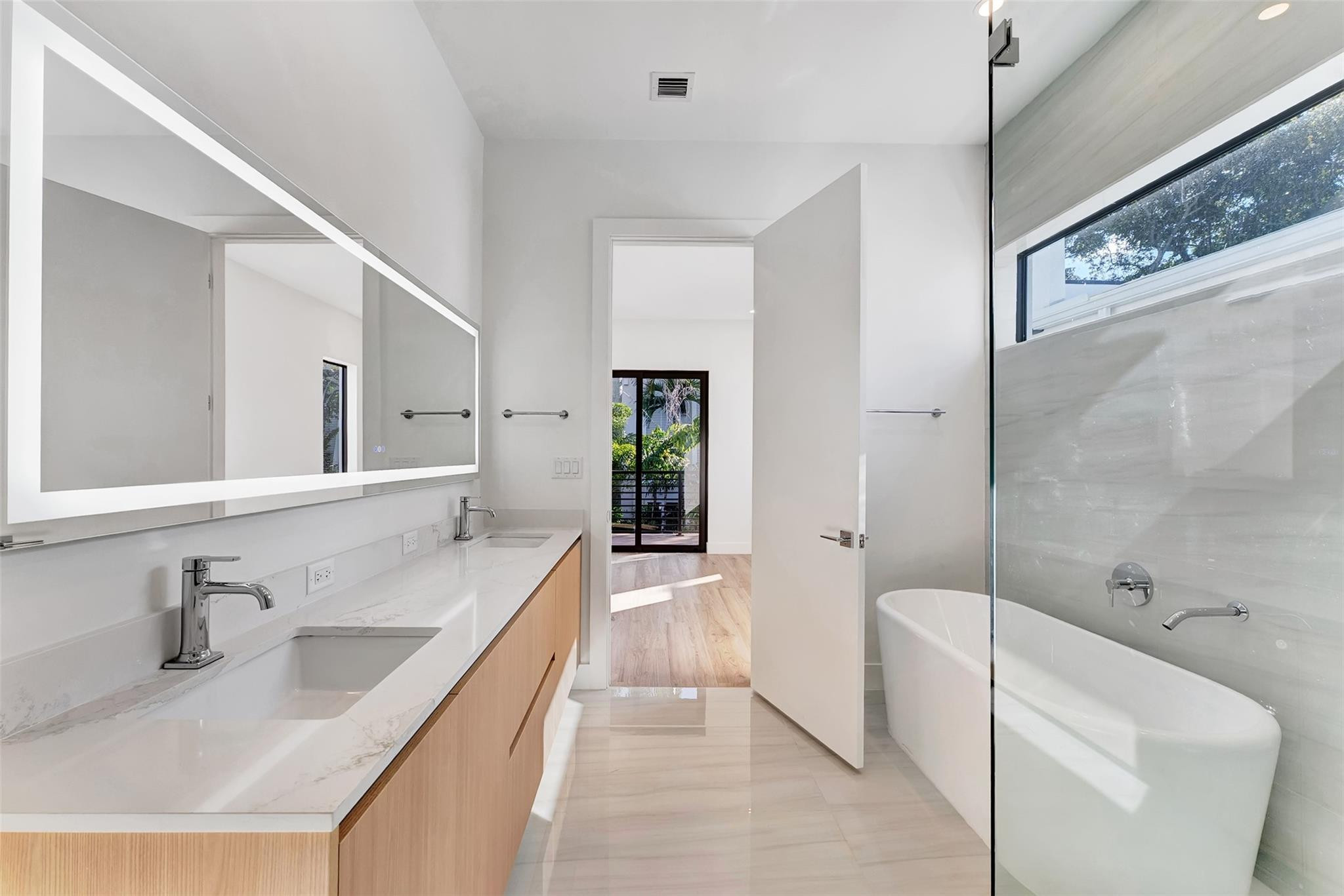 812 SE 12th #812 Fort Lauderdale, FL 33316