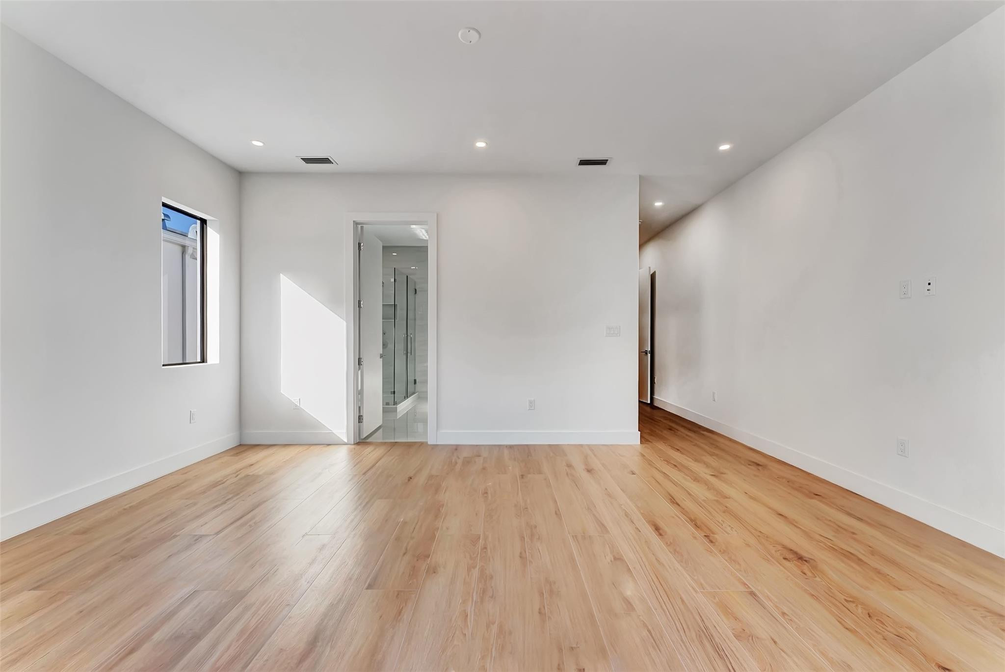 812 SE 12th #812 Fort Lauderdale, FL 33316