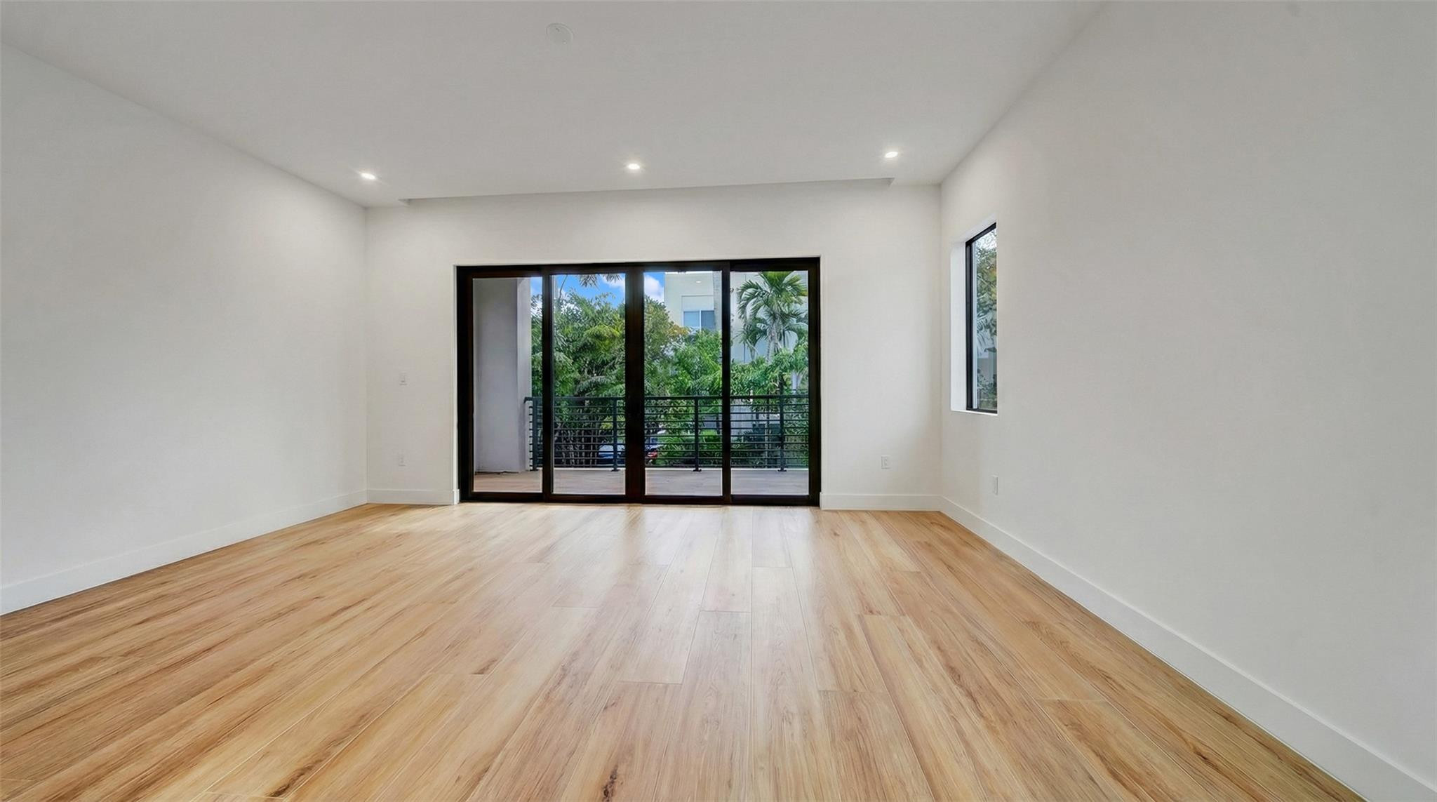 812 SE 12th #812 Fort Lauderdale, FL 33316