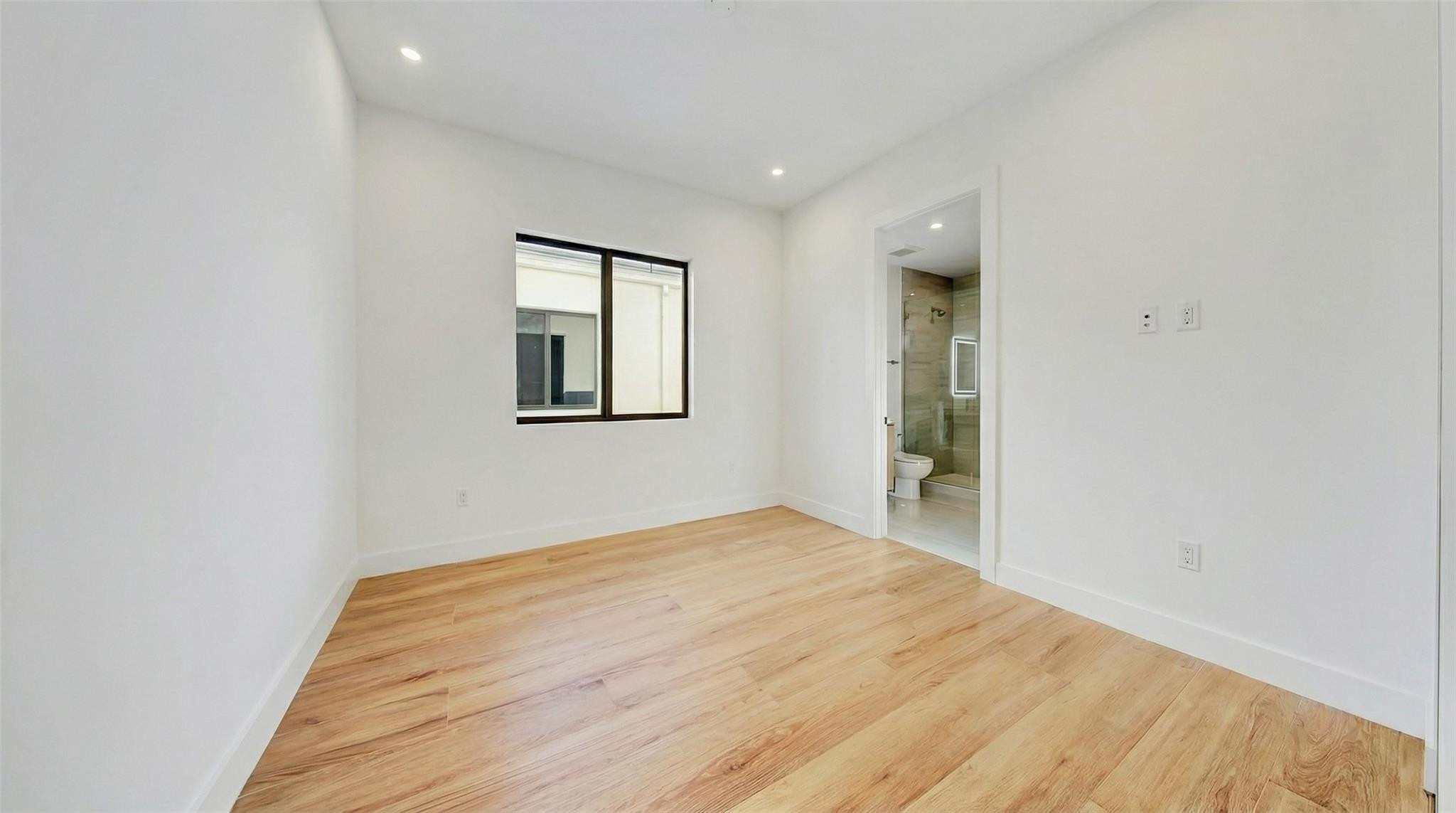 812 SE 12th #812 Fort Lauderdale, FL 33316