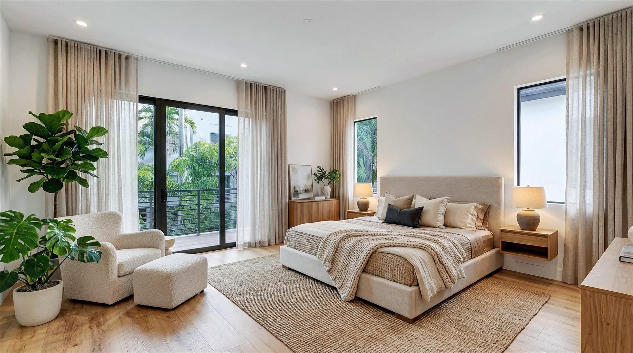 812 SE 12th #812 Fort Lauderdale, FL 33316