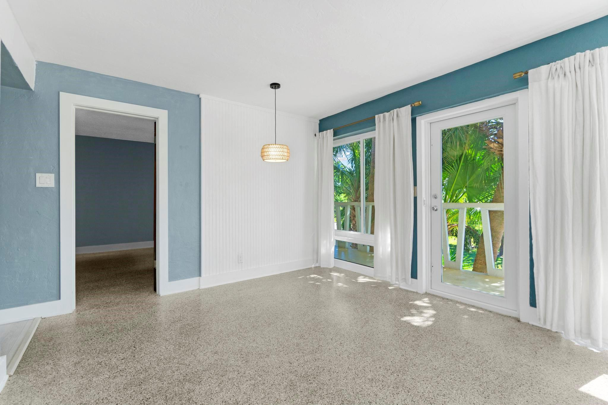 2755 NE 28th #C2 Lighthouse Point, FL 33064