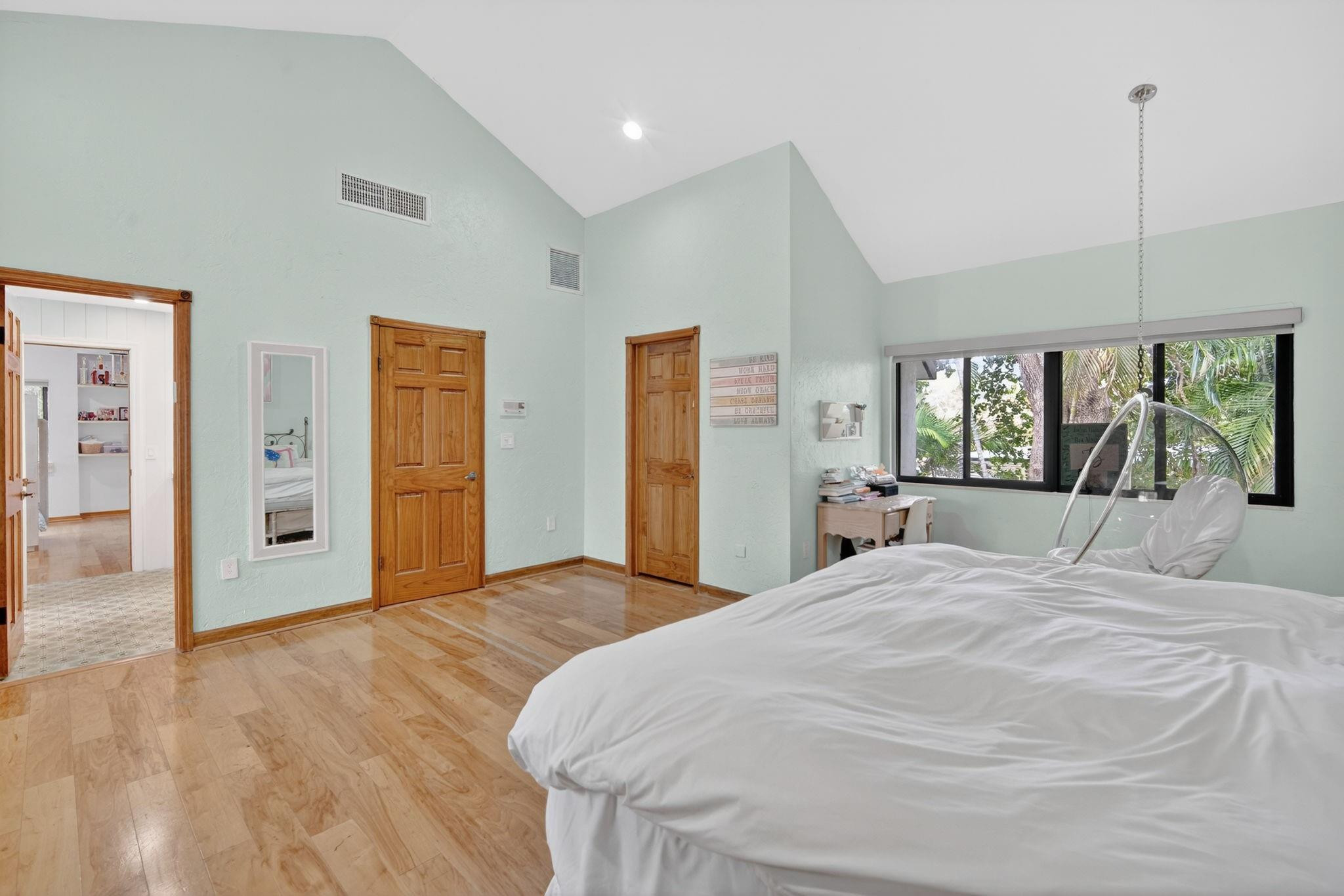 5720 SW 33rd Hollywood, FL 33312