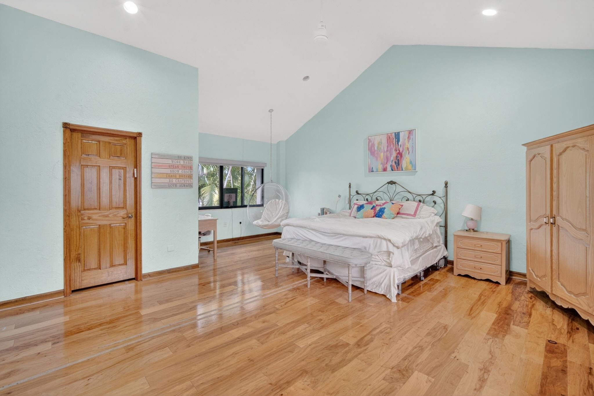 5720 SW 33rd Hollywood, FL 33312