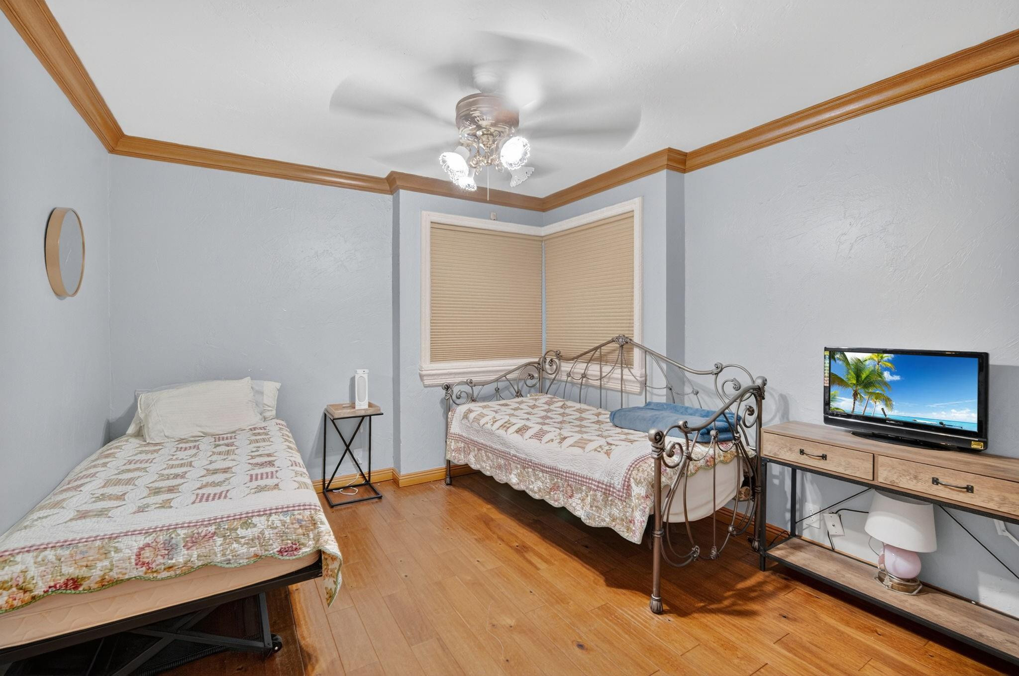 5720 SW 33rd Hollywood, FL 33312