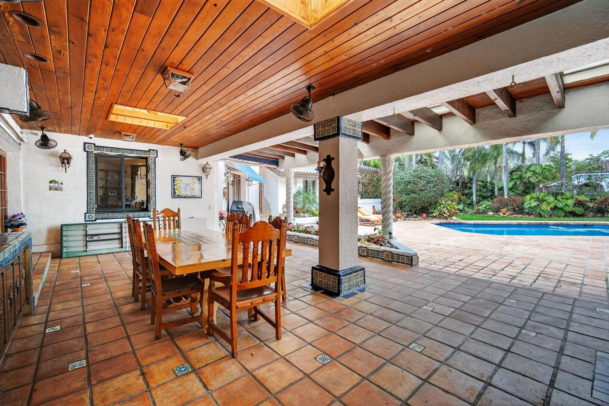 5720 SW 33rd Hollywood, FL 33312