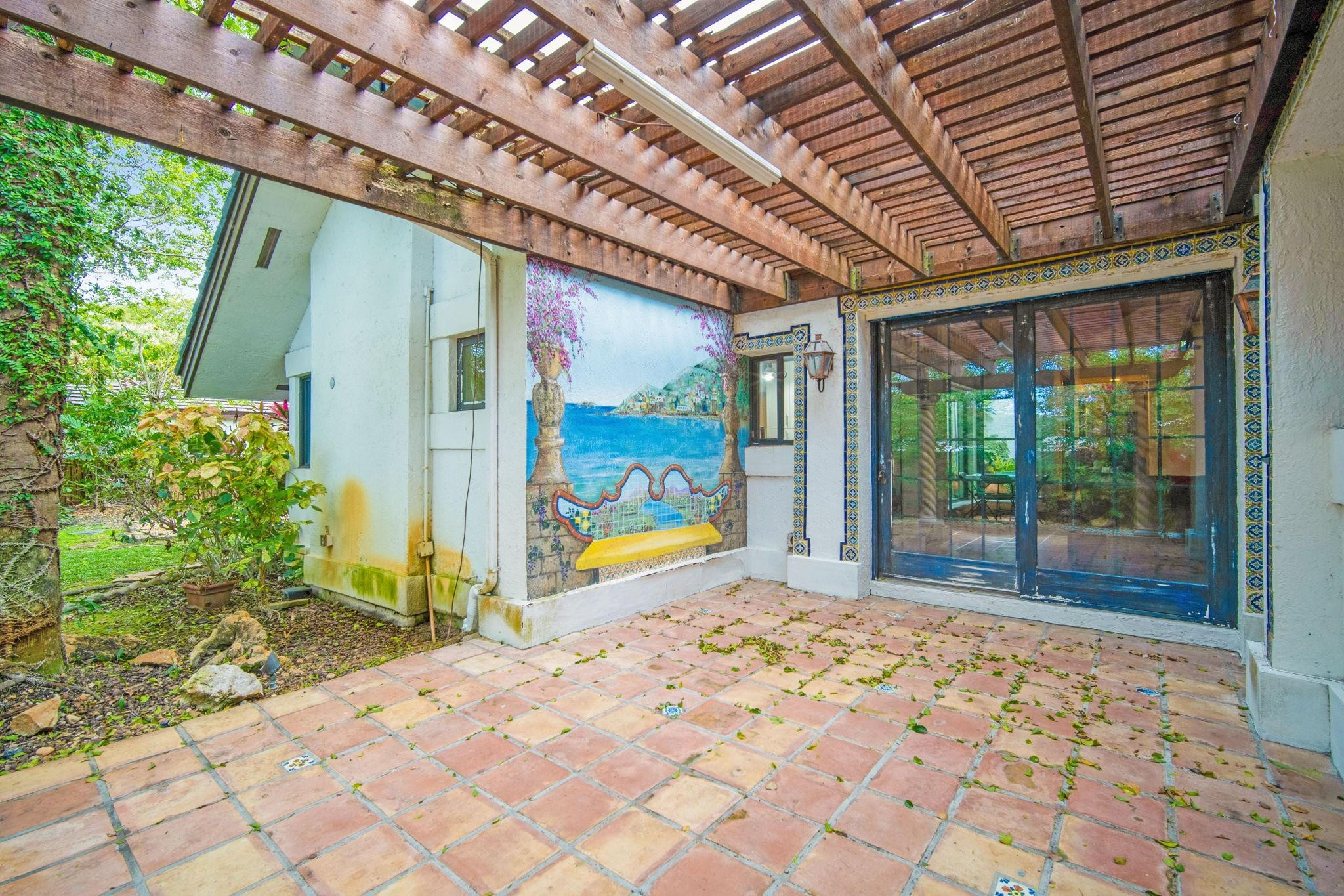 5720 SW 33rd Hollywood, FL 33312