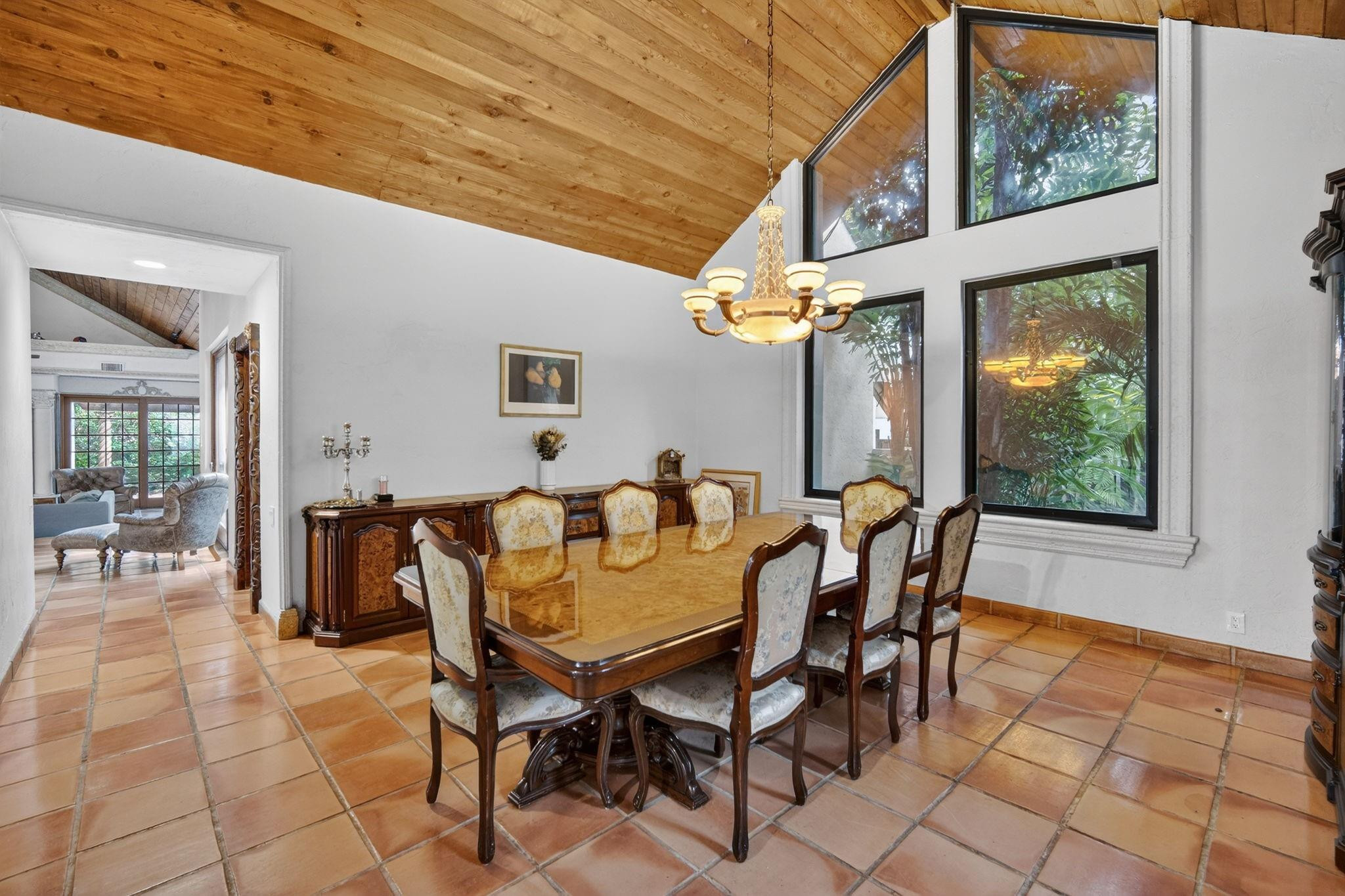 5720 SW 33rd Hollywood, FL 33312