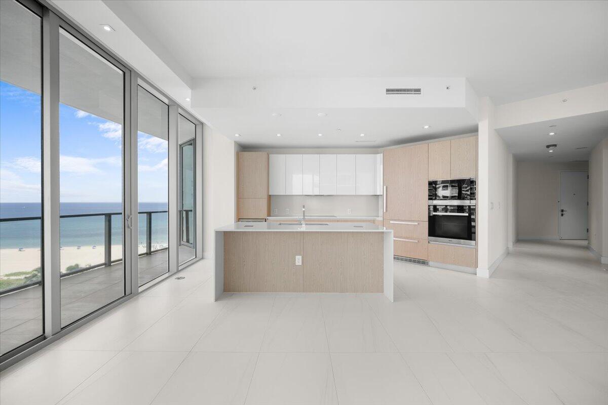 3100 N Ocean Dr #1009,Singer Island, FL 33404