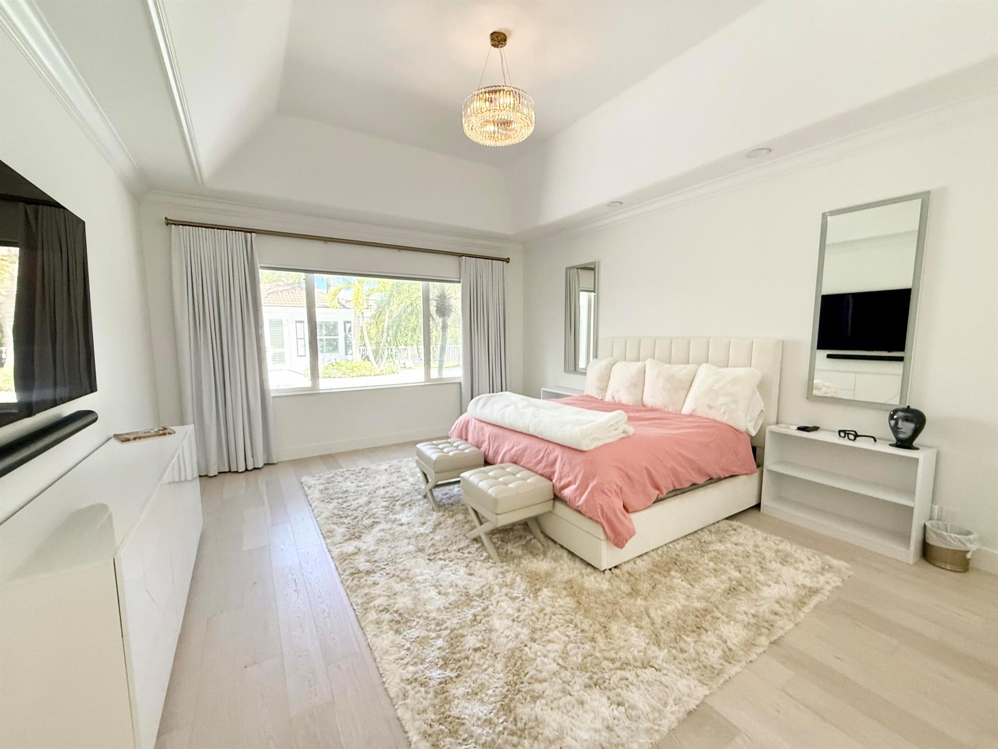 325 Eagle Dr Jupiter, FL 33477