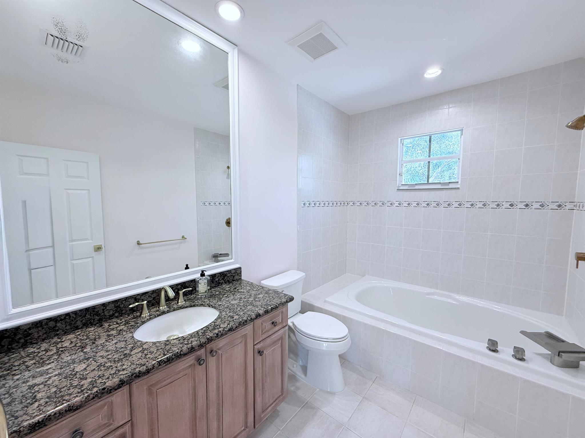 325 Eagle Dr Jupiter, FL 33477