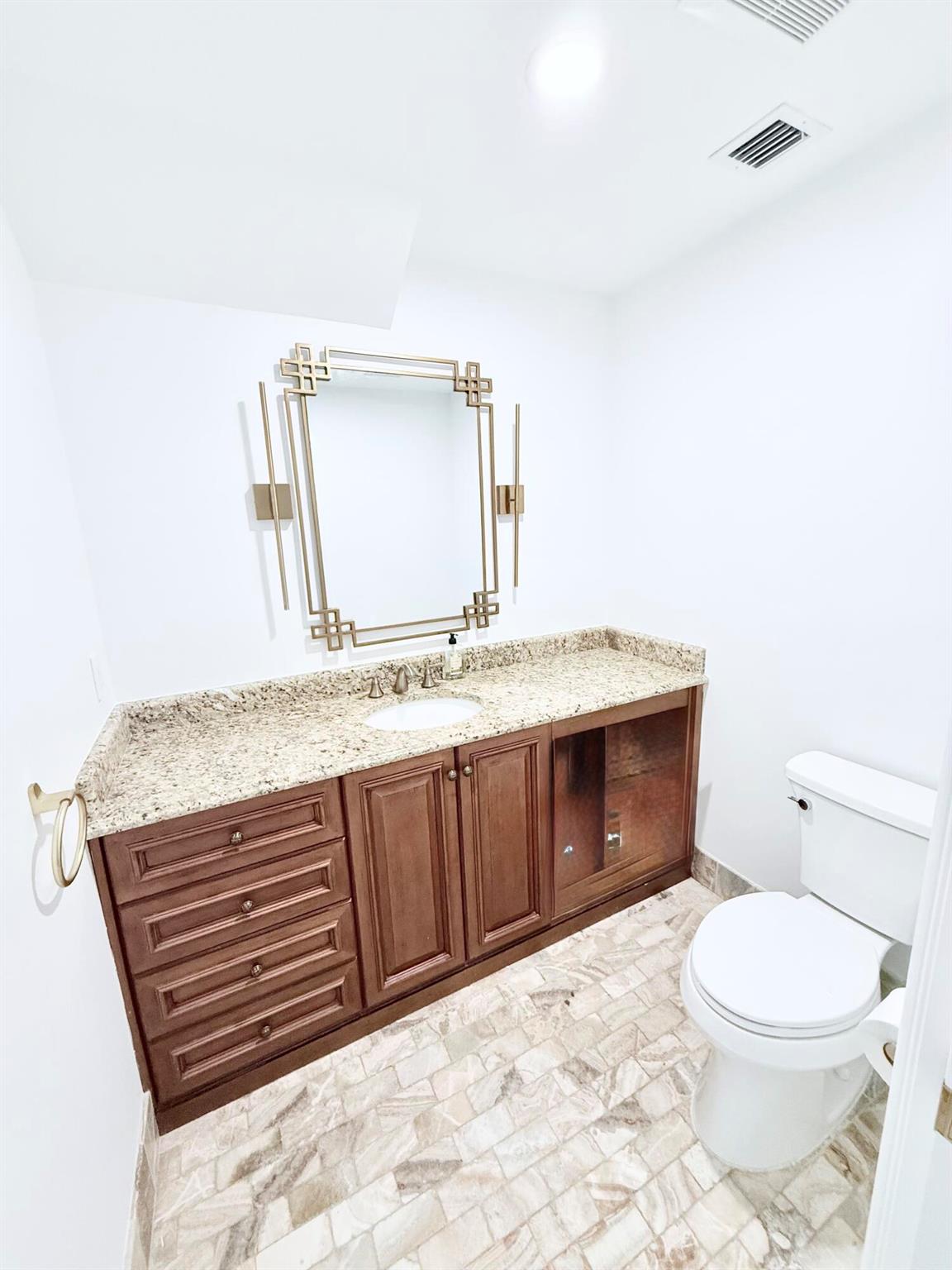 325 Eagle Dr Jupiter, FL 33477