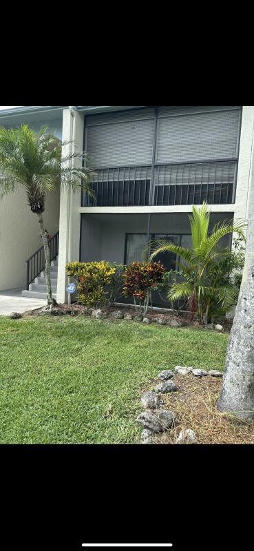 1118 Green Pine Blvd #B1