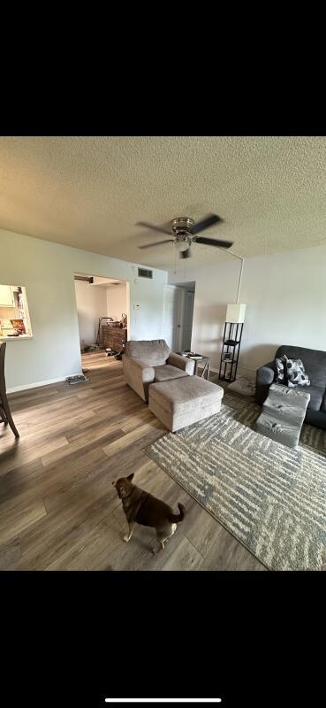 1118 Green Pine Blvd #B1 West Palm Beach, FL 33409