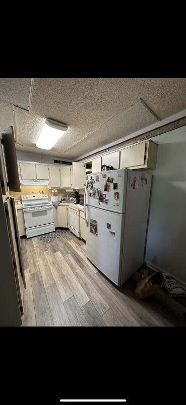 1118 Green Pine Blvd #B1 West Palm Beach, FL 33409