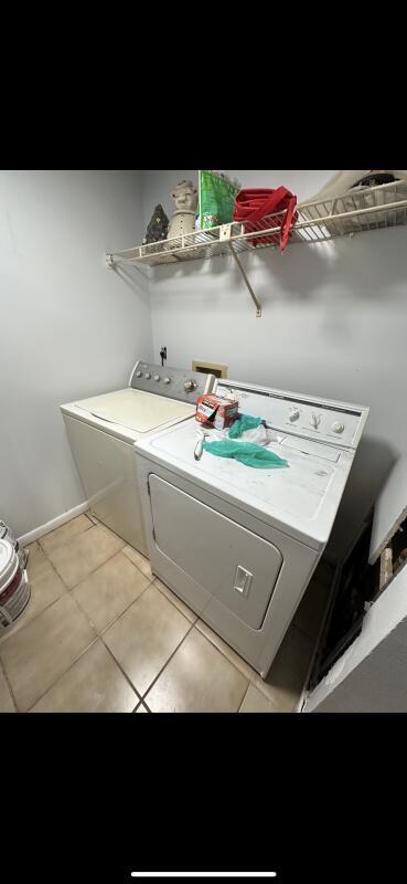 1118 Green Pine Blvd #B1 West Palm Beach, FL 33409