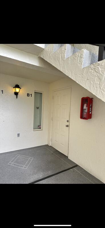 1118 Green Pine Blvd #B1 West Palm Beach, FL 33409