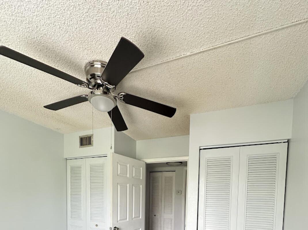 1118 Green Pine Blvd #B1 West Palm Beach, FL 33409