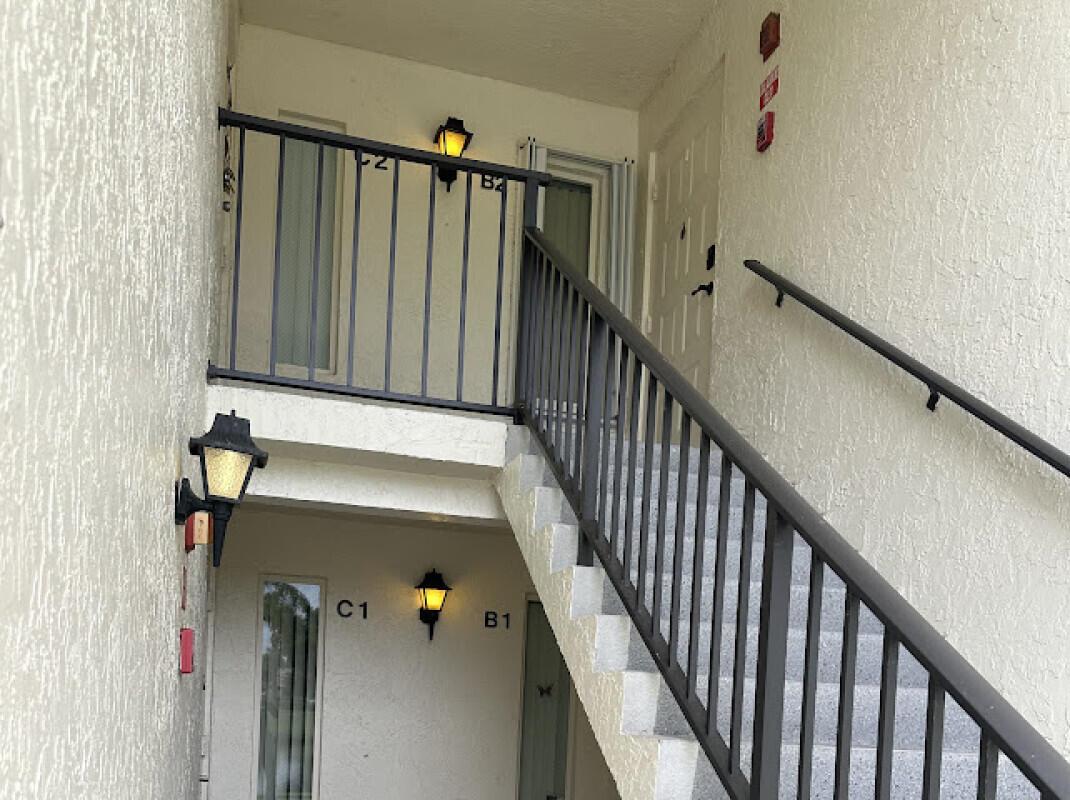 1118 Green Pine Blvd #B1 West Palm Beach, FL 33409