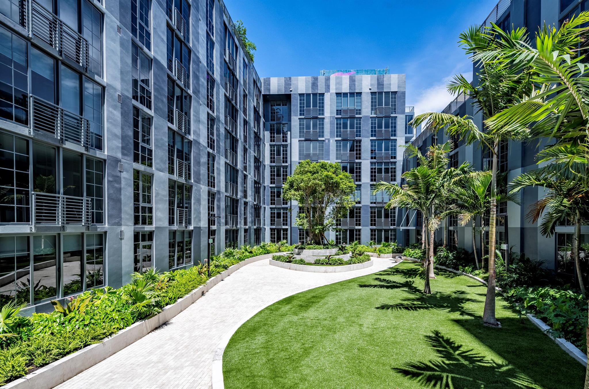 240 NW 25th St #305
