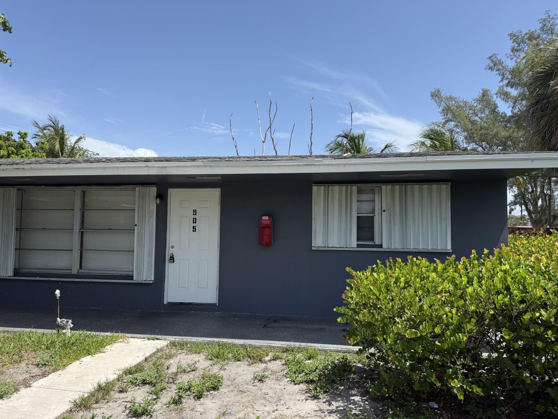905 S S G St #905