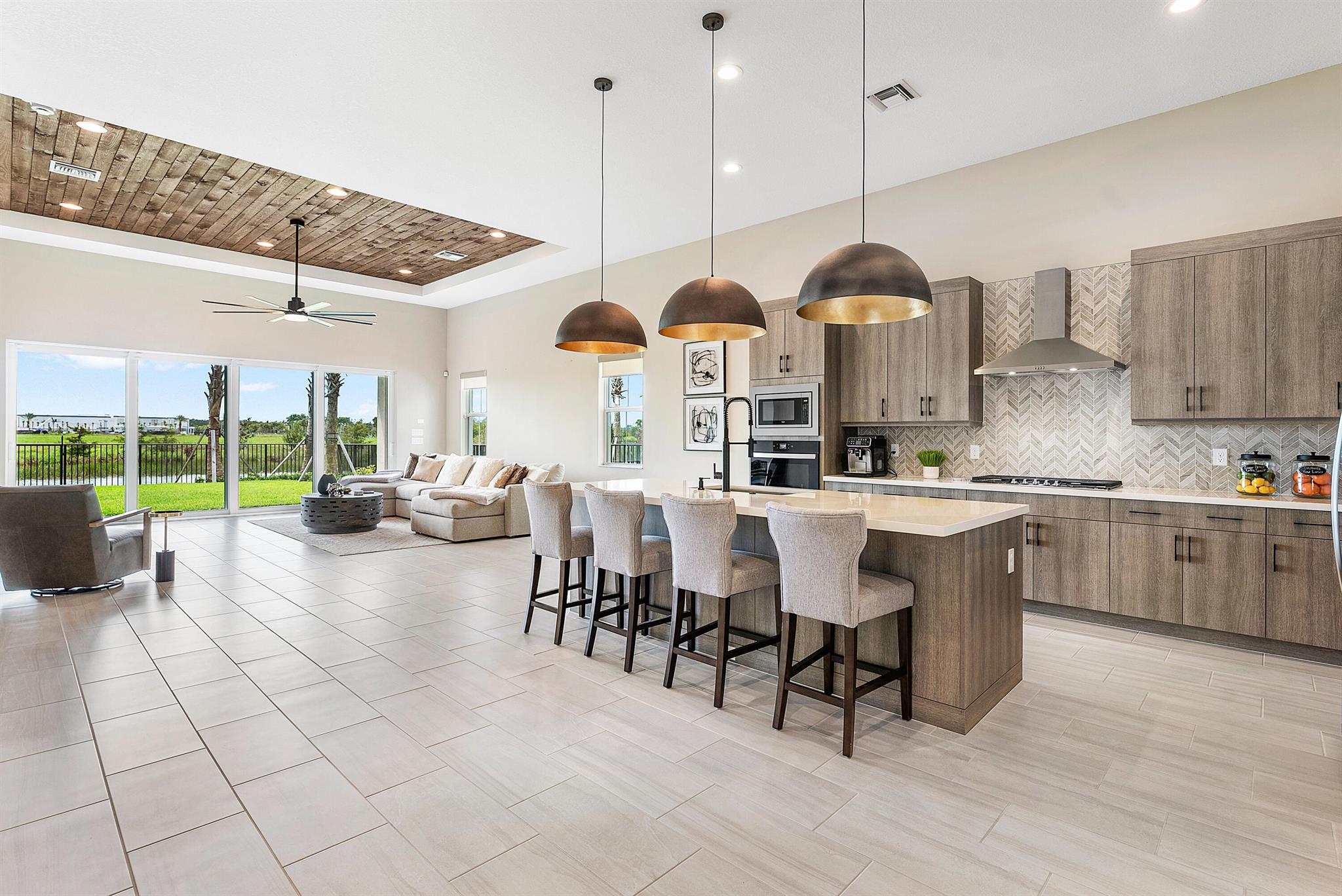 12618 Nautilus Cir