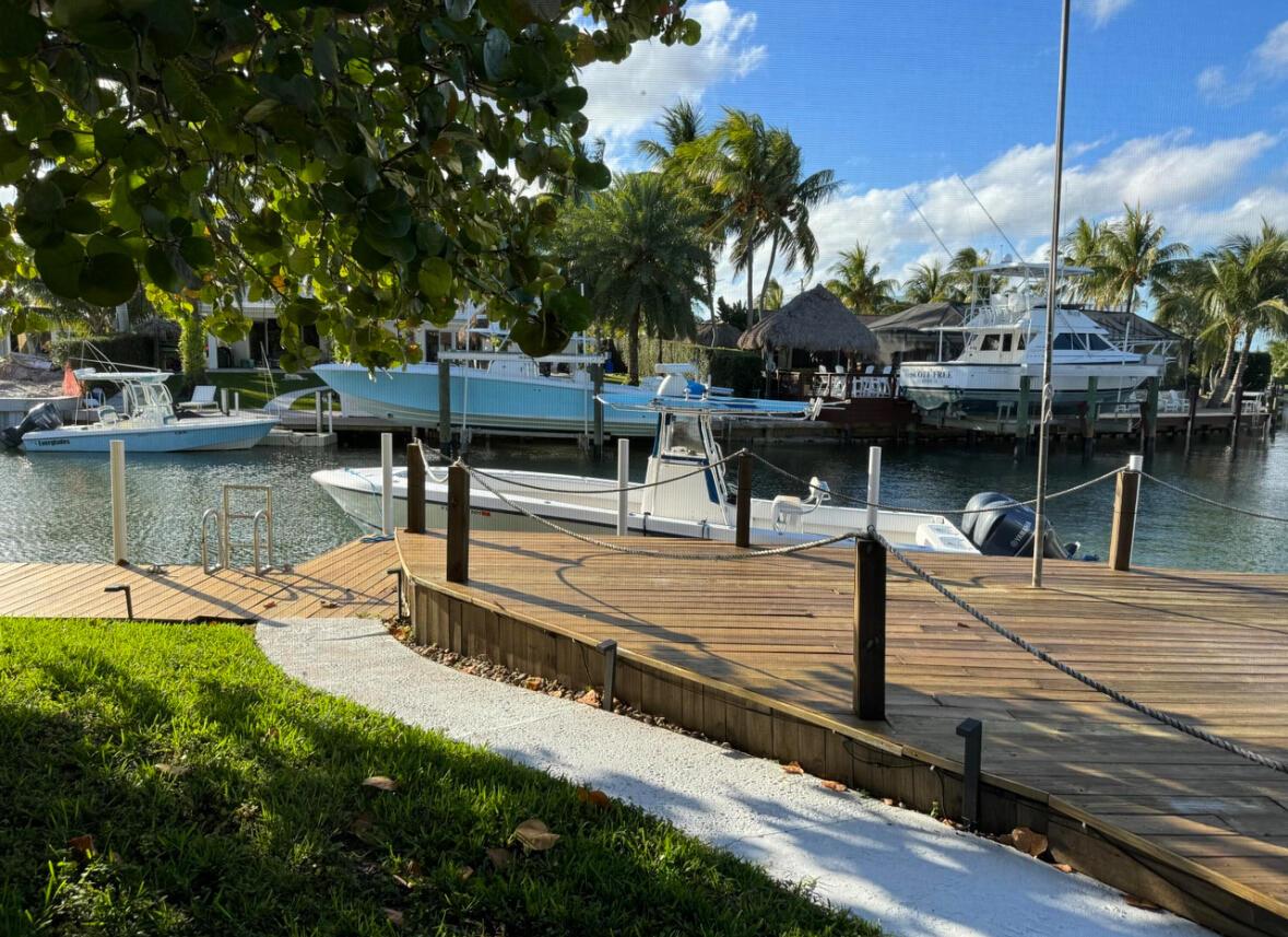 954 Marlin Cir Jupiter, FL 33458