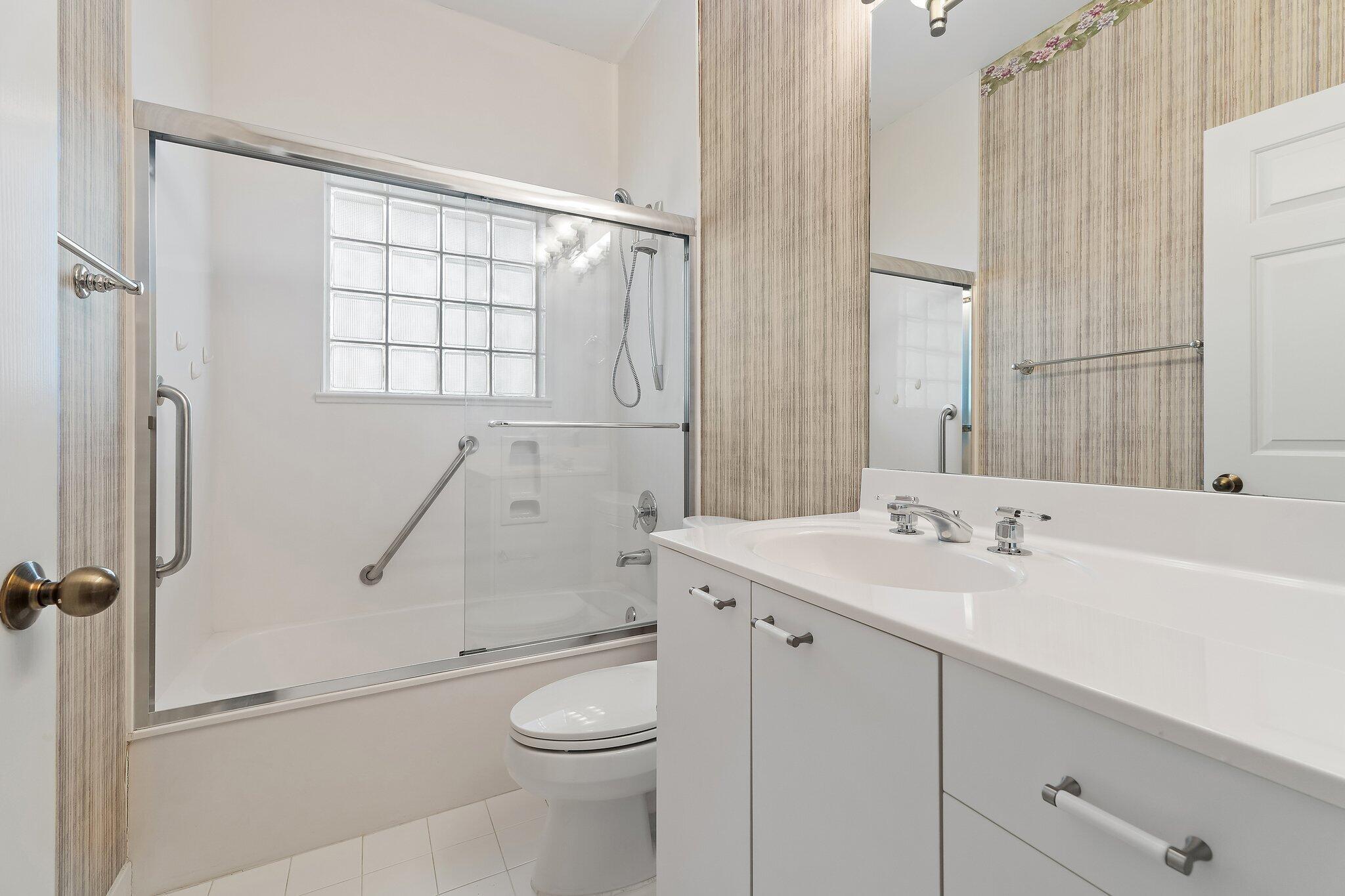 17240 Shoals Dr Jupiter, FL 33477