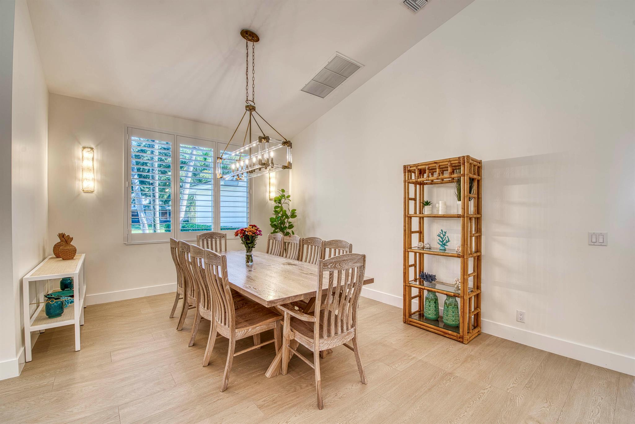 6398 Wood Lk Rd Jupiter, FL 33458