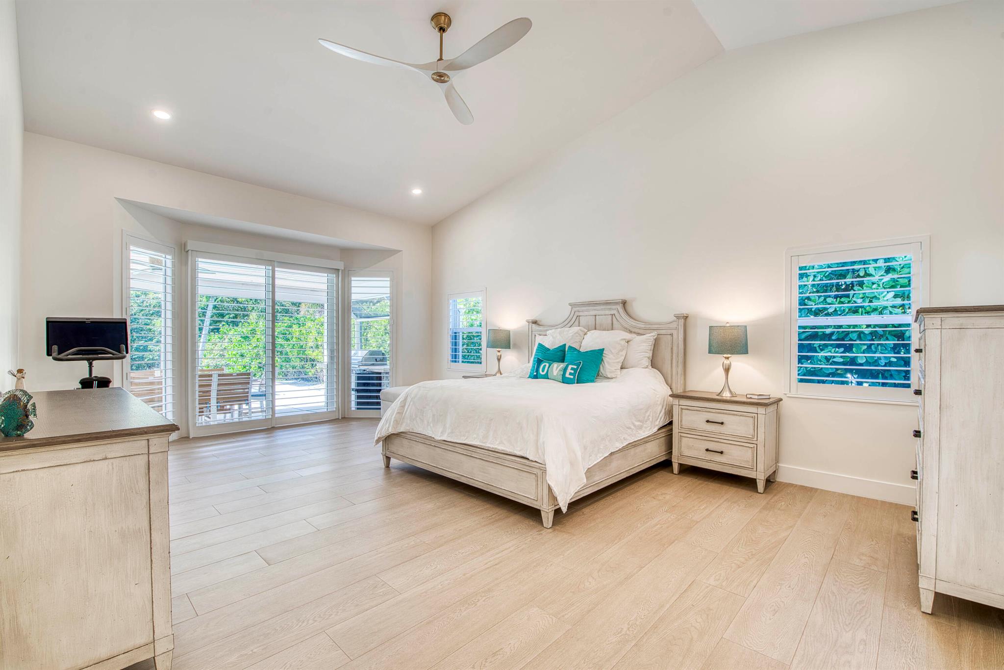 6398 Wood Lk Rd Jupiter, FL 33458