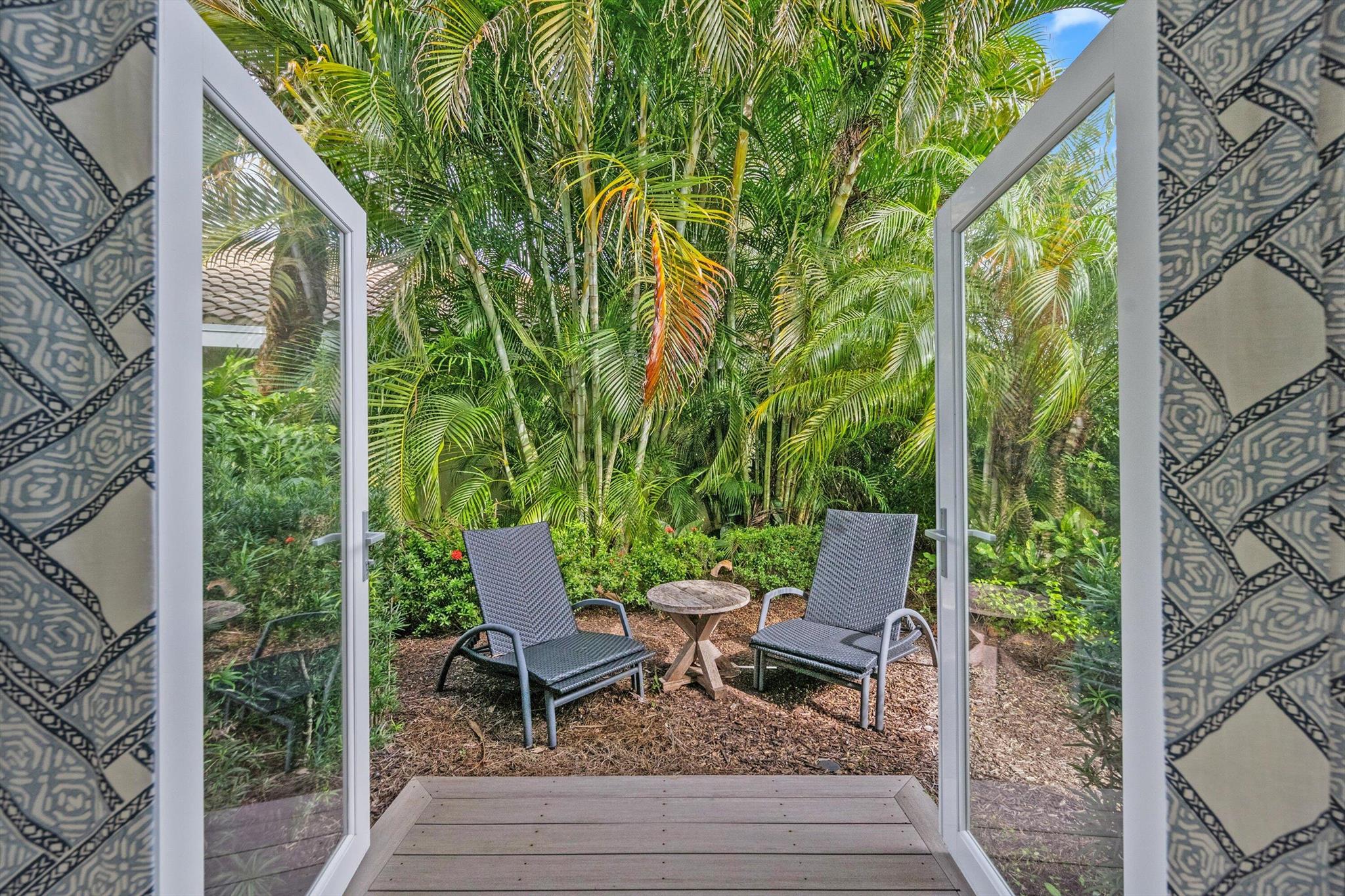 104 Lanitee Cir Jupiter, FL 33458