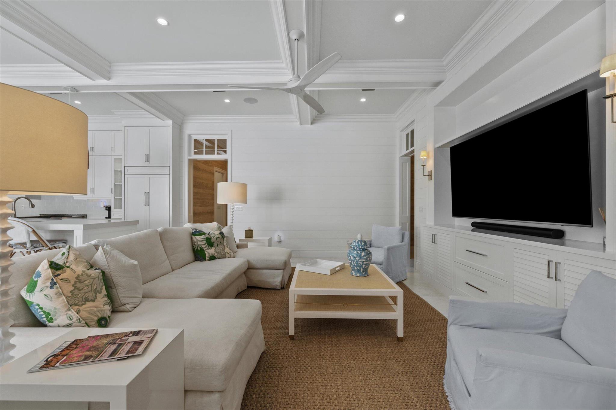 104 Lanitee Cir Jupiter, FL 33458