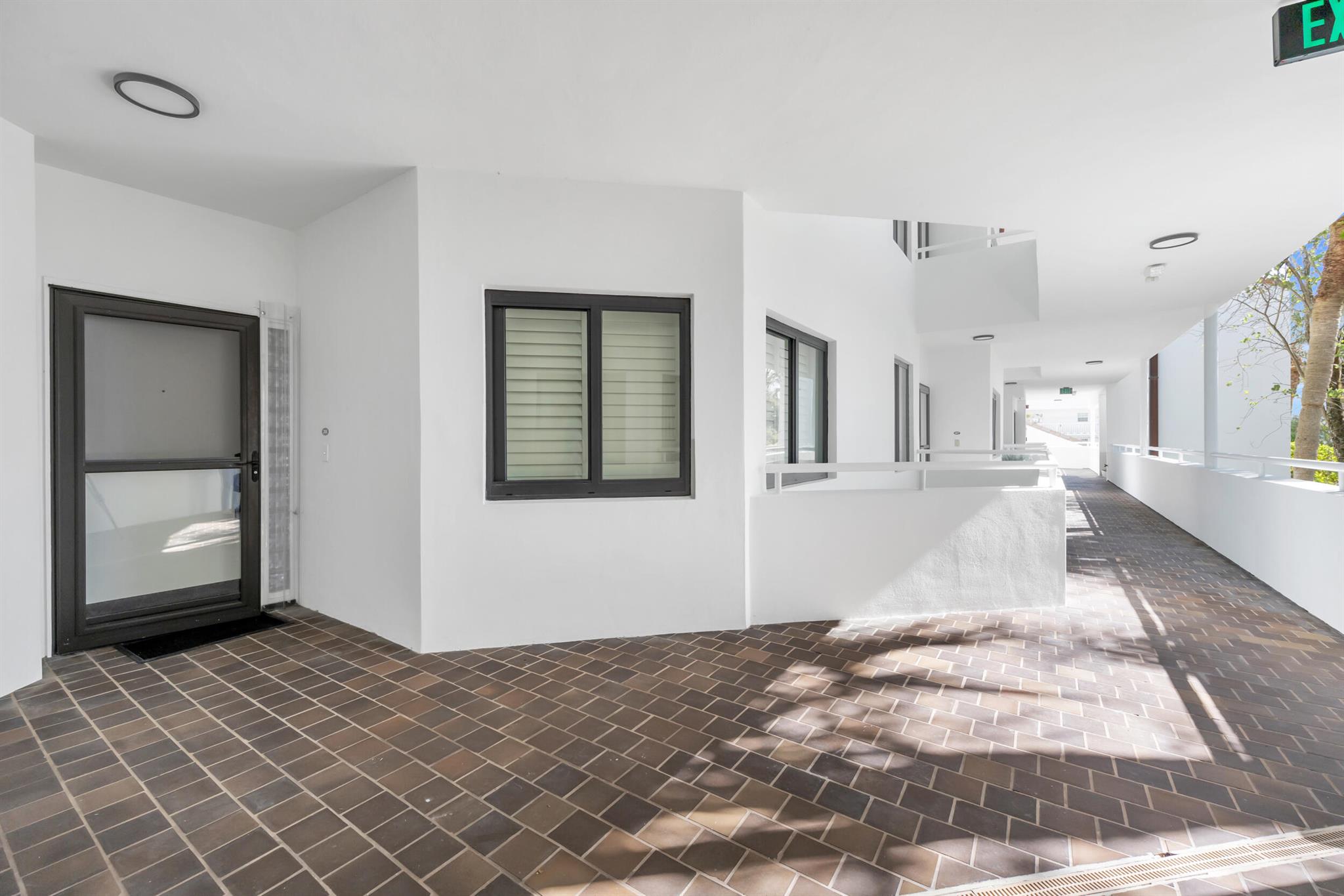 200 Waterway Rd #206 Tequesta, FL 33469