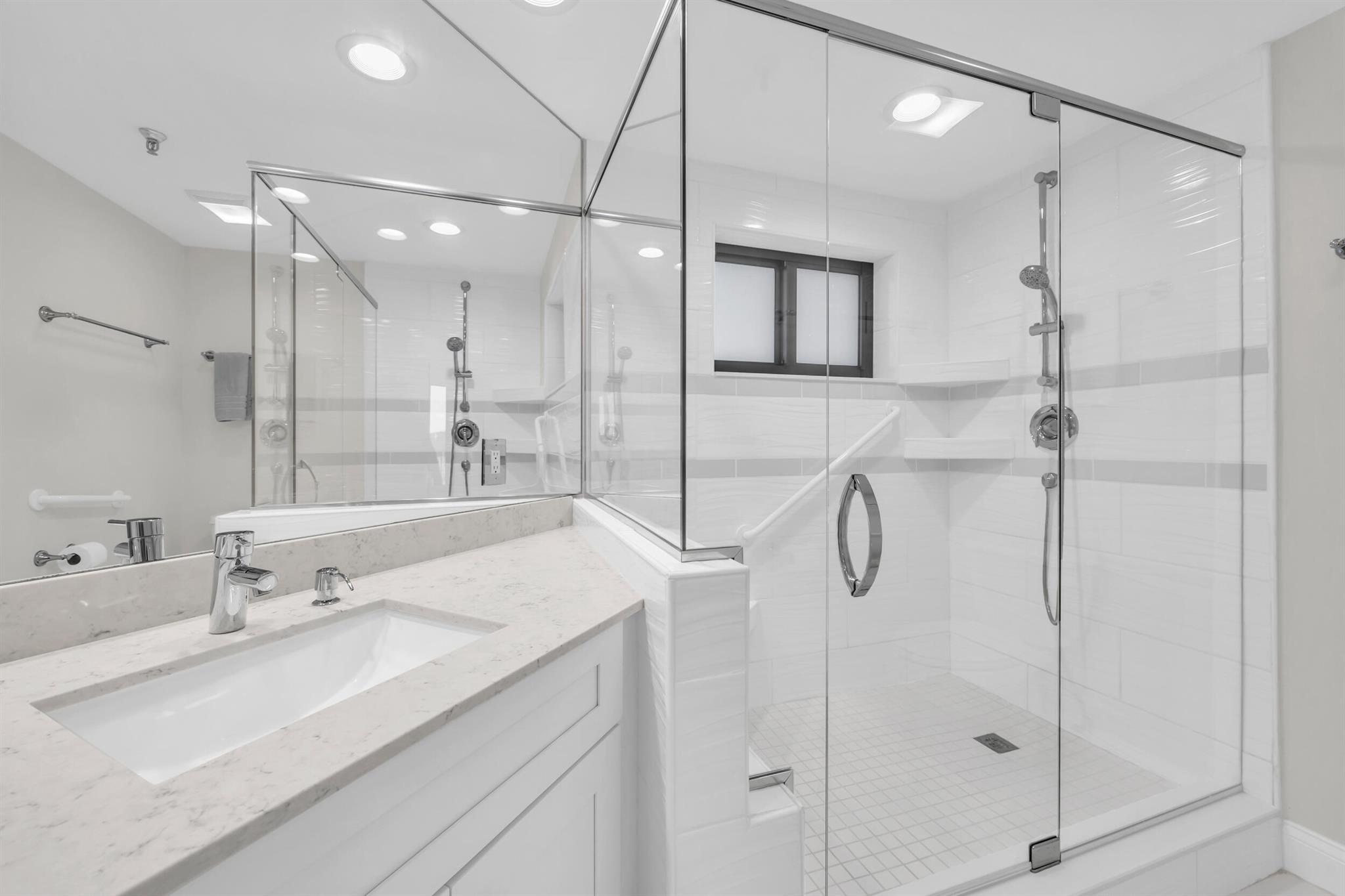 200 Waterway Rd #206 Tequesta, FL 33469