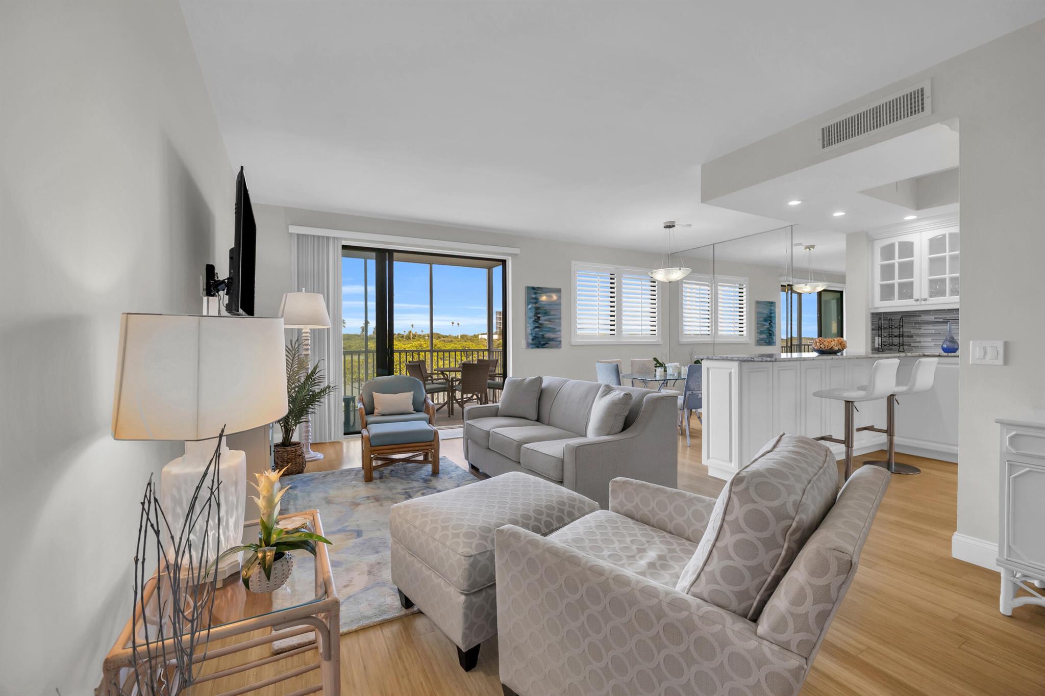 200 Waterway Rd #206 Tequesta, FL 33469